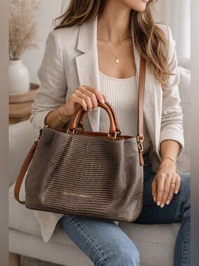 Dooney & Bourke Lizard Embossed Leather Satchel Brown Tan Crossbody